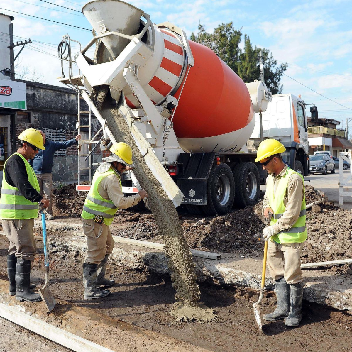 Trabajos de iluminación y bacheo previstos para este viernes en Santa